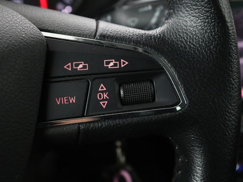 SEAT Arona 1.0 TSI Style | Carplay | Climate control | Navigatie | Parkeerhulp | Cruise control | Bluetooth | Getint glas
