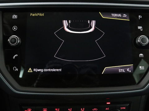 SEAT Arona 1.0 TSI Style | Carplay | Climate control | Navigatie | Parkeerhulp | Cruise control | Bluetooth | Getint glas