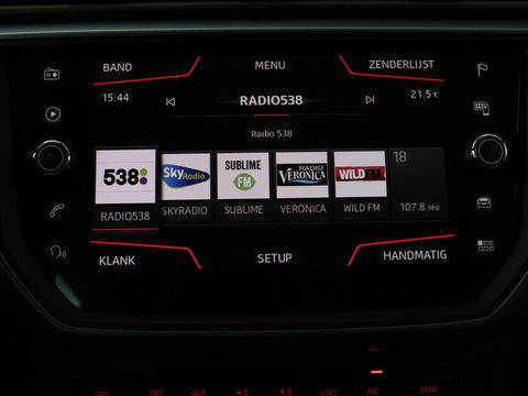 SEAT Arona 1.0 TSI Style | Carplay | Climate control | Navigatie | Parkeerhulp | Cruise control | Bluetooth | Getint glas