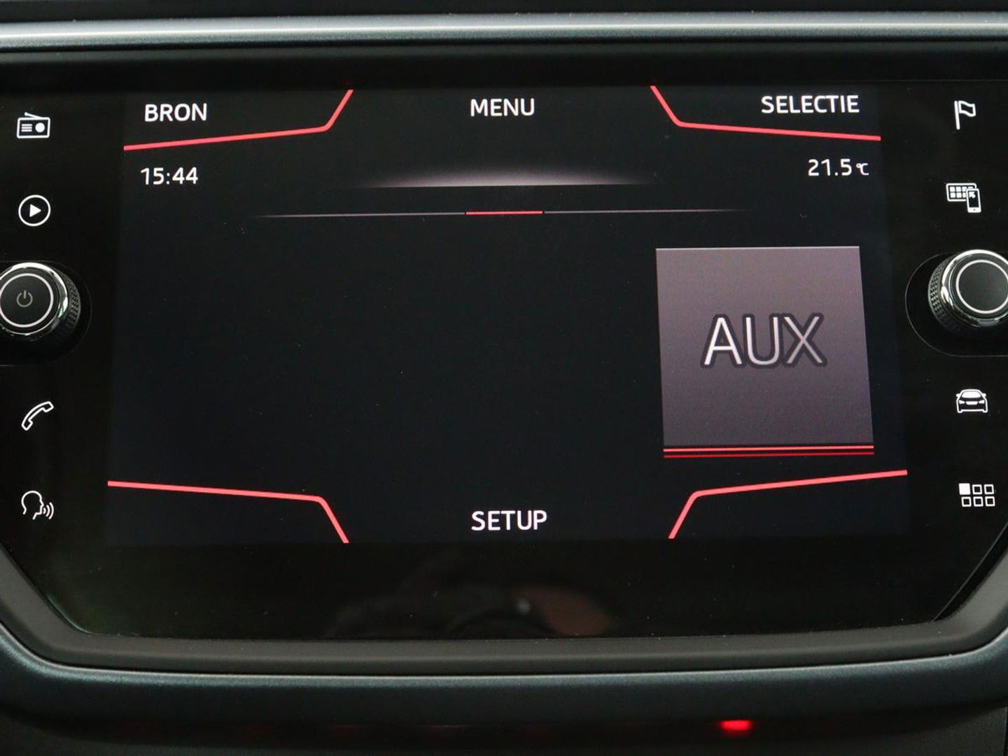 SEAT Arona 1.0 TSI Style | Carplay | Climate control | Navigatie | Parkeerhulp | Cruise control | Bluetooth | Getint glas