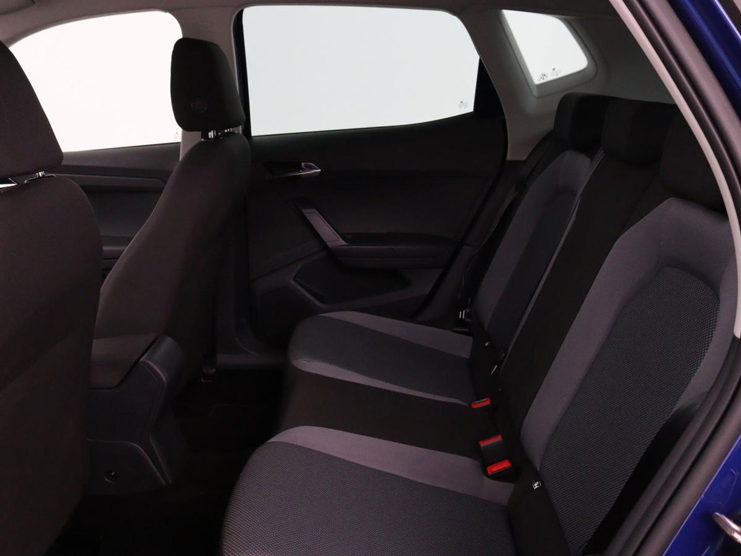 SEAT Arona 1.0 TSI Style | Carplay | Climate control | Navigatie | Parkeerhulp | Cruise control | Bluetooth | Getint glas