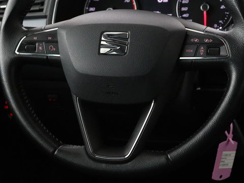 SEAT Arona 1.0 TSI Style | Carplay | Climate control | Navigatie | Parkeerhulp | Cruise control | Bluetooth | Getint glas