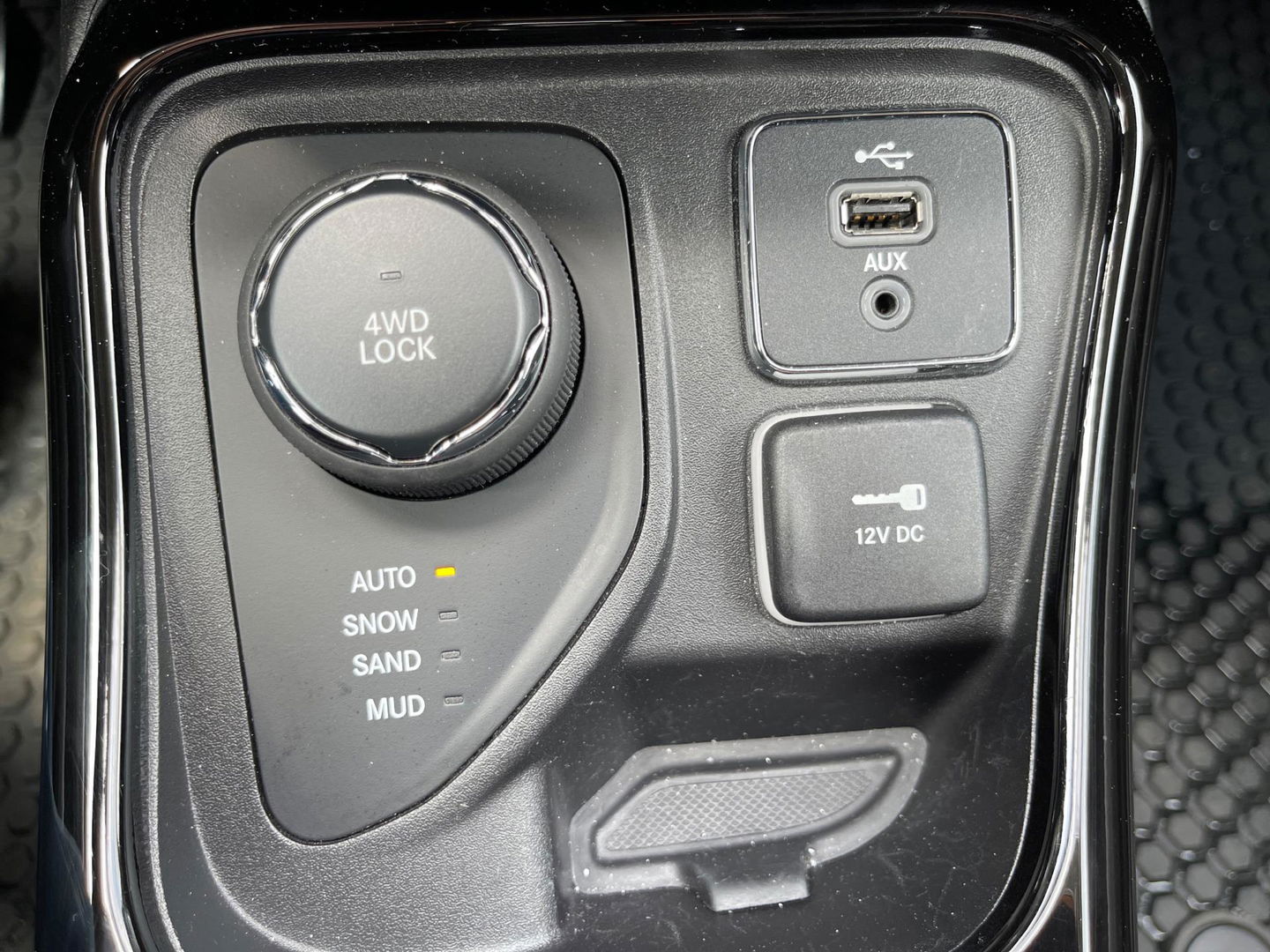Jeep Compass 1.4 MultiAir Opening Edition 4x4 AUTOMAAT LEER NAVI CAMERA TREKHAAK
