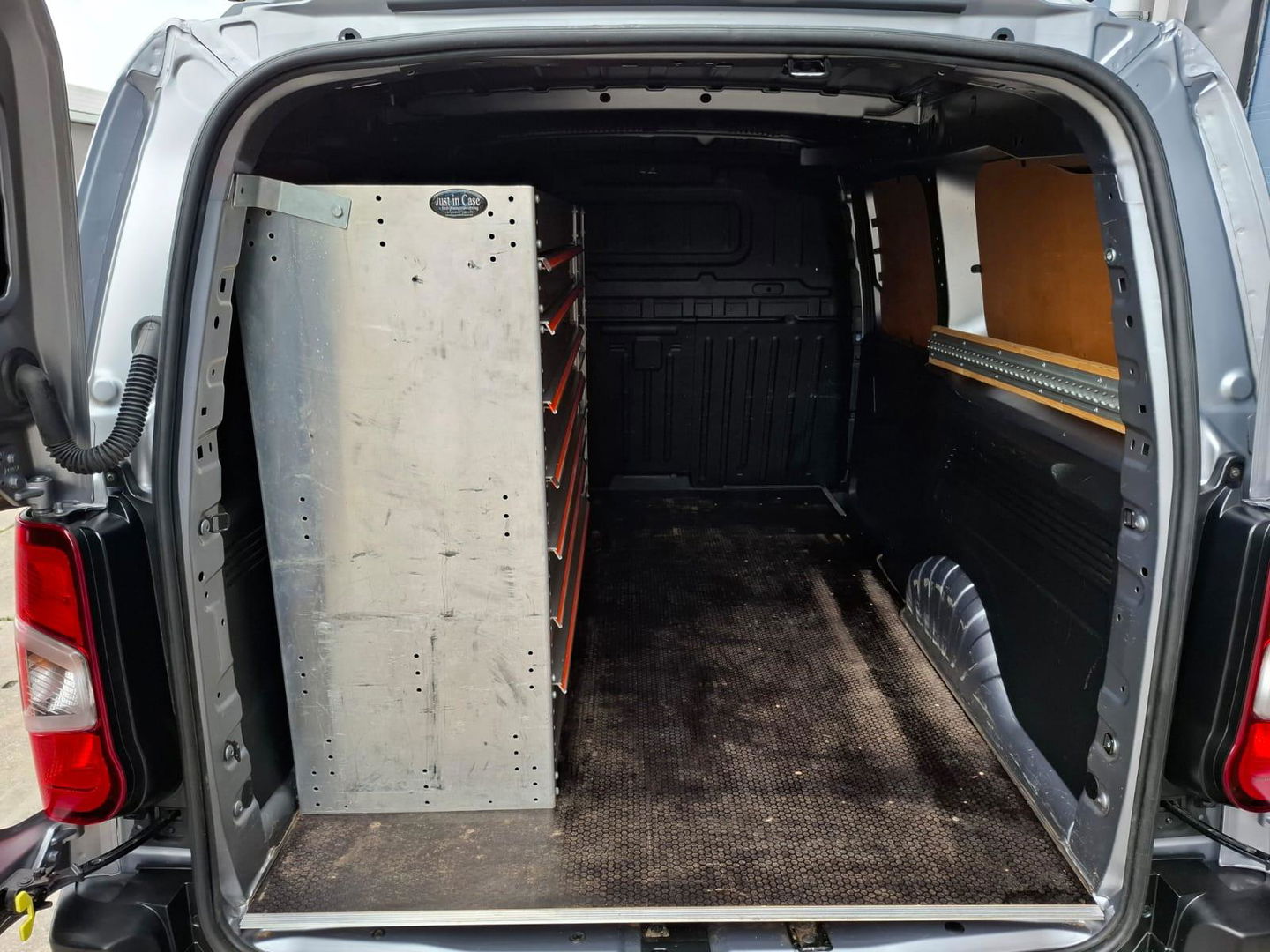 Opel Combo 1.5D L2H1 Edition AUTOMAAT / AIRCO / CRUISE CONTROLE / TREKHAAK / EURO 6