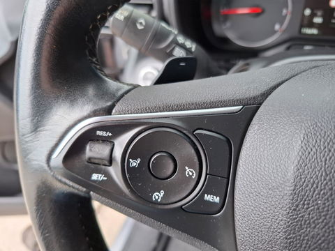 Opel Combo 1.5D L2H1 Edition AUTOMAAT / AIRCO / CRUISE CONTROLE / TREKHAAK / EURO 6
