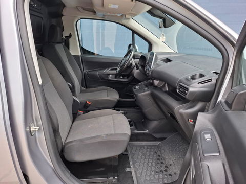 Opel Combo 1.5D L2H1 Edition AUTOMAAT / AIRCO / CRUISE CONTROLE / TREKHAAK / EURO 6