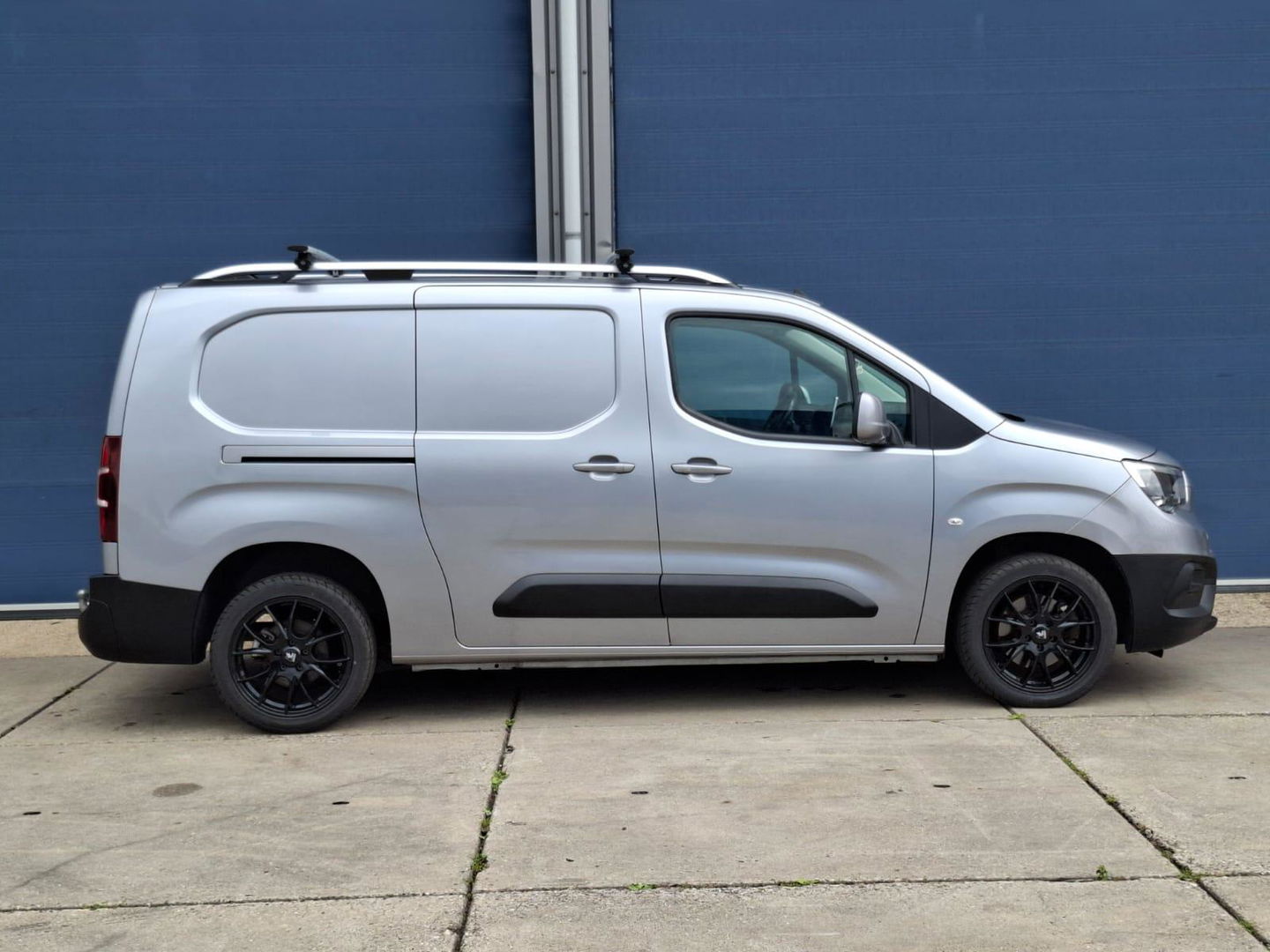 Opel Combo 1.5D L2H1 Edition AUTOMAAT / AIRCO / CRUISE CONTROLE / TREKHAAK / EURO 6