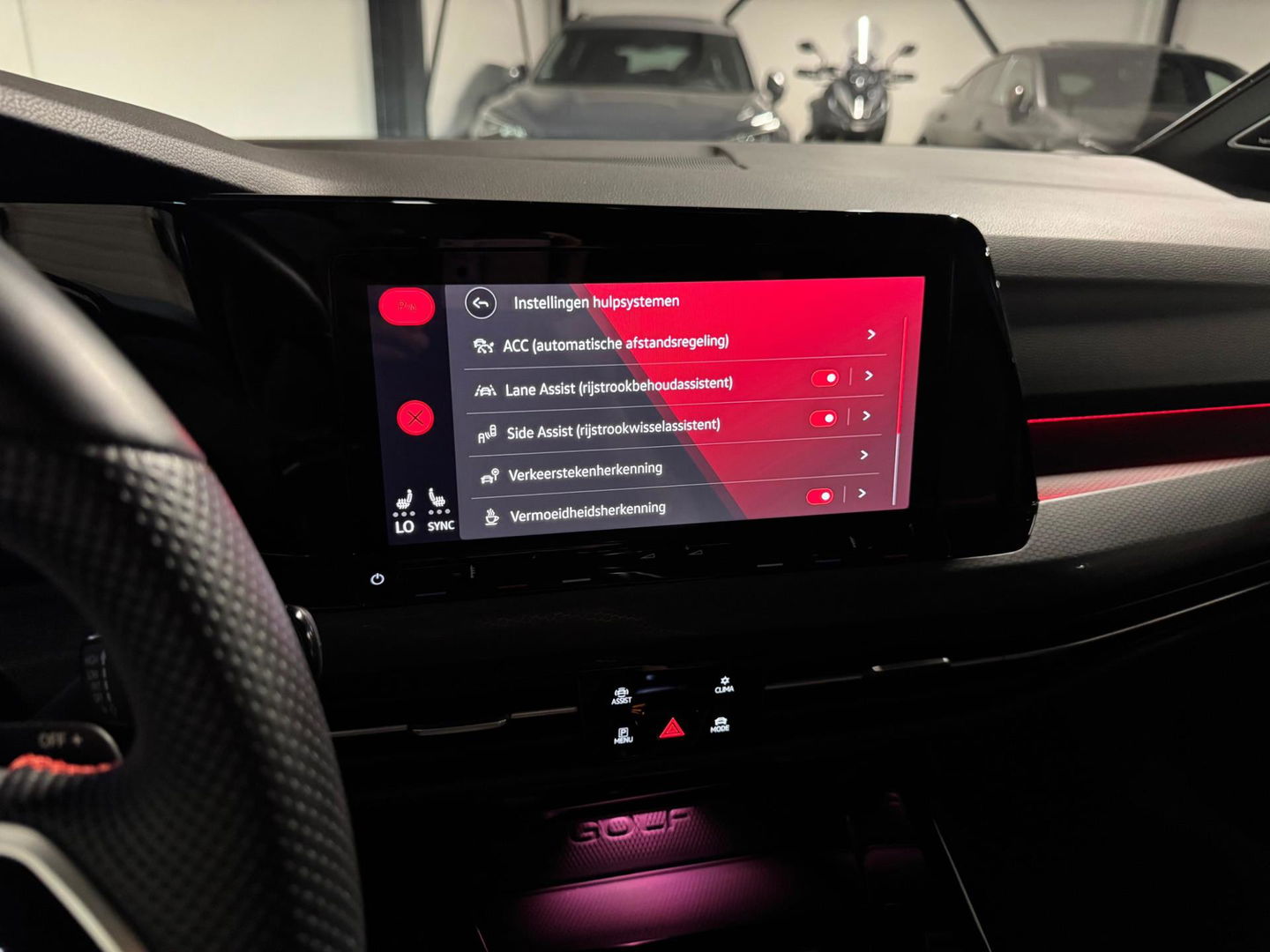 Volkswagen Golf 2.0 TSI GTI CLUBSPORT PANO HUD VOL