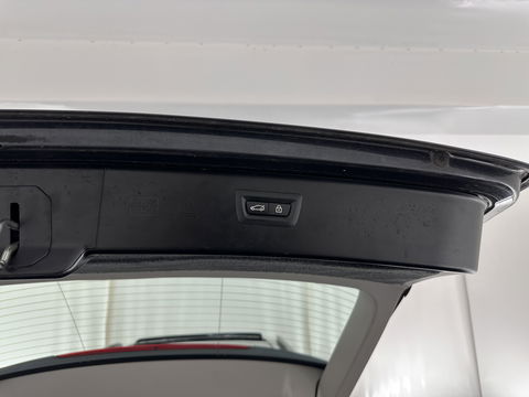 BMW 5 Serie Touring 530d High Executive Aut. *PANO | HEAD-UP | NIGHT-VISION | FULL-LEATHER | XENON | ADAPTIVE-CRUISE | SOFT-CLOSE | HARMAN/KARDON | MEMORY-PACK | COMFORT/HEATED-SEATS | CAMERA | KEYLESS | DIGI-COCKPIT | NAVI-FULLMAP