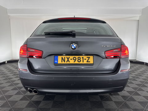 BMW 5 Serie Touring 530d High Executive Aut. *PANO | HEAD-UP | NIGHT-VISION | FULL-LEATHER | XENON | ADAPTIVE-CRUISE | SOFT-CLOSE | HARMAN/KARDON | MEMORY-PACK | COMFORT/HEATED-SEATS | CAMERA | KEYLESS | DIGI-COCKPIT | NAVI-FULLMAP
