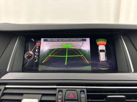 BMW 5 Serie Touring 530d High Executive Aut. *PANO | HEAD-UP | NIGHT-VISION | FULL-LEATHER | XENON | ADAPTIVE-CRUISE | SOFT-CLOSE | HARMAN/KARDON | MEMORY-PACK | COMFORT/HEATED-SEATS | CAMERA | KEYLESS | DIGI-COCKPIT | NAVI-FULLMAP