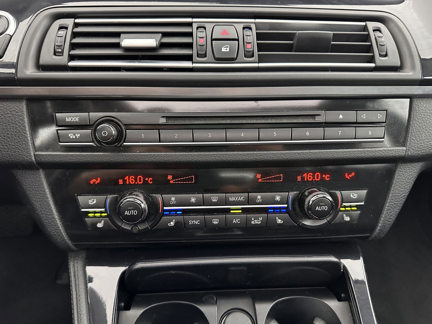 BMW 5 Serie Touring 530d High Executive Aut. *PANO | HEAD-UP | NIGHT-VISION | FULL-LEATHER | XENON | ADAPTIVE-CRUISE | SOFT-CLOSE | HARMAN/KARDON | MEMORY-PACK | COMFORT/HEATED-SEATS | CAMERA | KEYLESS | DIGI-COCKPIT | NAVI-FULLMAP