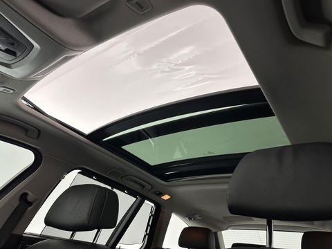 BMW 5 Serie Touring 530d High Executive Aut. *PANO | HEAD-UP | NIGHT-VISION | FULL-LEATHER | XENON | ADAPTIVE-CRUISE | SOFT-CLOSE | HARMAN/KARDON | MEMORY-PACK | COMFORT/HEATED-SEATS | CAMERA | KEYLESS | DIGI-COCKPIT | NAVI-FULLMAP