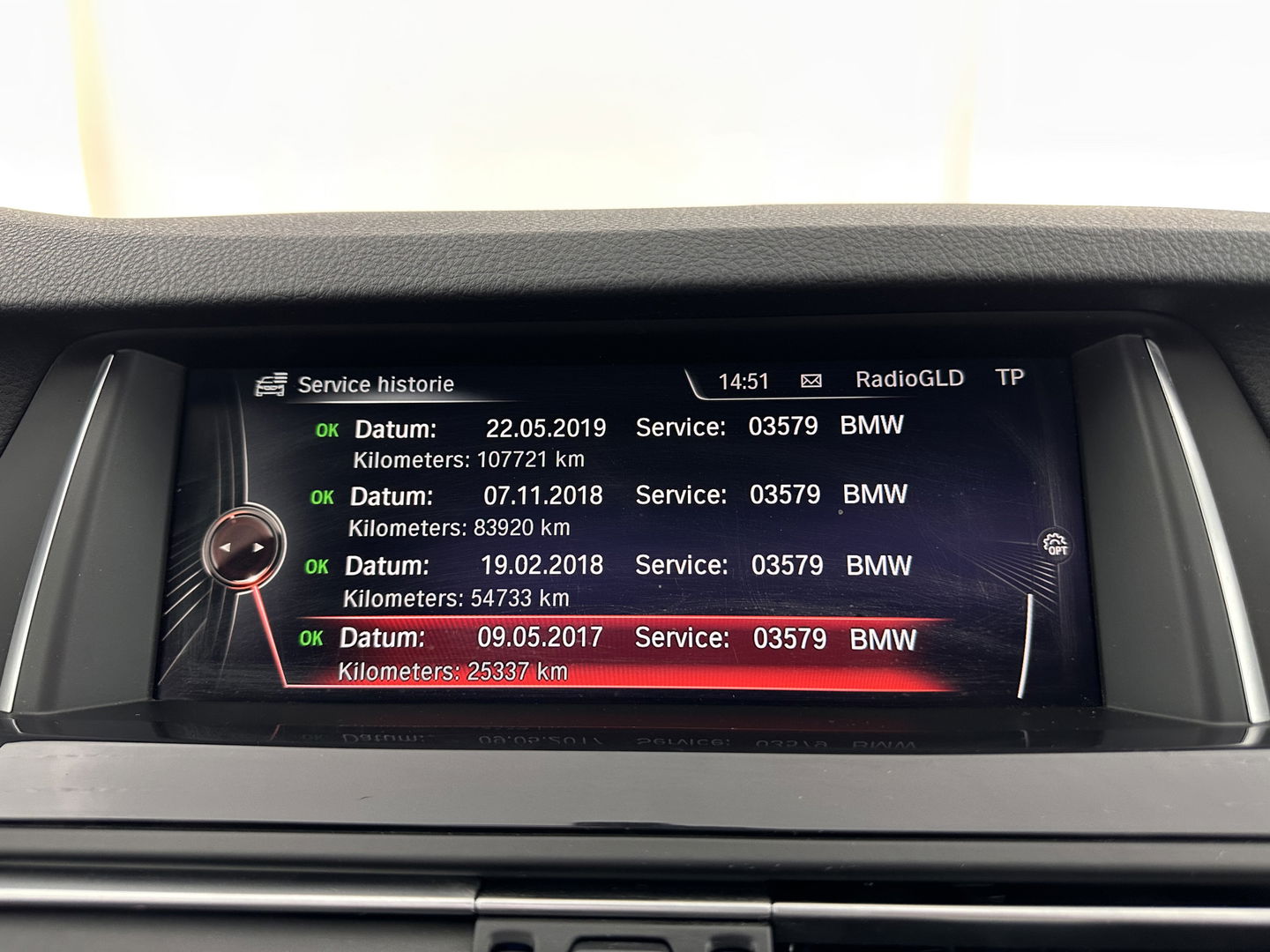 BMW 5 Serie Touring 530d High Executive Aut. *PANO | HEAD-UP | NIGHT-VISION | FULL-LEATHER | XENON | ADAPTIVE-CRUISE | SOFT-CLOSE | HARMAN/KARDON | MEMORY-PACK | COMFORT/HEATED-SEATS | CAMERA | KEYLESS | DIGI-COCKPIT | NAVI-FULLMAP