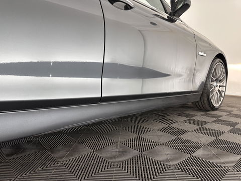 BMW 5 Serie Touring 530d High Executive Aut. *PANO | HEAD-UP | NIGHT-VISION | FULL-LEATHER | XENON | ADAPTIVE-CRUISE | SOFT-CLOSE | HARMAN/KARDON | MEMORY-PACK | COMFORT/HEATED-SEATS | CAMERA | KEYLESS | DIGI-COCKPIT | NAVI-FULLMAP