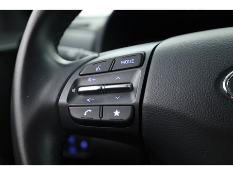 Hyundai KONA 1.6 GDI HEV Fashion | HUD | Apple Carplay & Android Auto | Dodehoek | Krell Audio | Camera