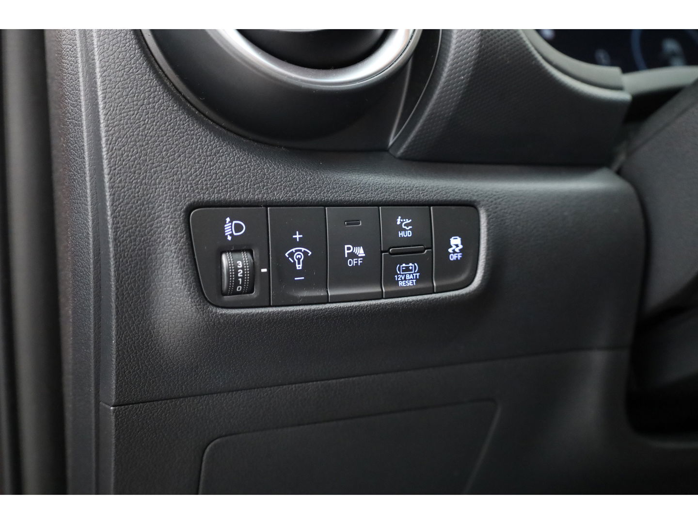 Hyundai KONA 1.6 GDI HEV Fashion | HUD | Apple Carplay & Android Auto | Dodehoek | Krell Audio | Camera