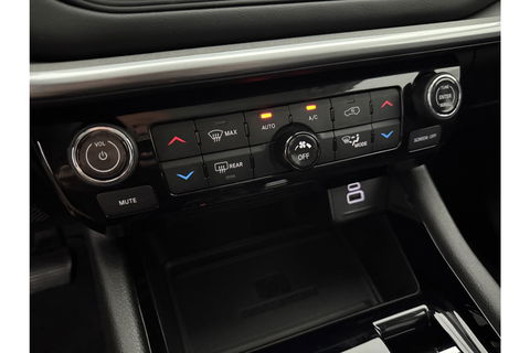 Jeep Compass 4xe Plug-in Hybrid 191PK Camera LED Carplay Clima Cruise Navi PDC 18''LMV