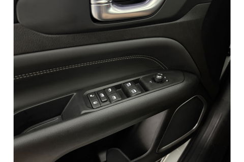 Jeep Compass 4xe Plug-in Hybrid 191PK Camera LED Carplay Clima Cruise Navi PDC 18''LMV