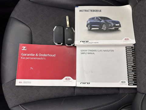 Kia Niro 1.6 GDi Hybrid DynamicLine (INCL.BTW) *ADAPTIVE-CRUISE | 1/2LEATHER | NAVI-FULLMAP | COMFORT-SEATS | CAMERA | DAB+ | KEYLESS | 16''ALU | ECC | PDC*