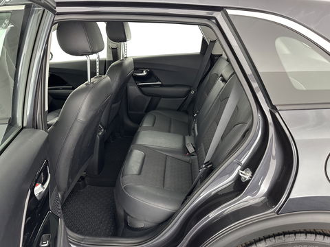 Kia Niro 1.6 GDi Hybrid DynamicLine (INCL.BTW) *ADAPTIVE-CRUISE | 1/2LEATHER | NAVI-FULLMAP | COMFORT-SEATS | CAMERA | DAB+ | KEYLESS | 16''ALU | ECC | PDC*