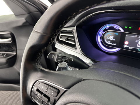 Kia Niro 1.6 GDi Hybrid DynamicLine (INCL.BTW) *ADAPTIVE-CRUISE | 1/2LEATHER | NAVI-FULLMAP | COMFORT-SEATS | CAMERA | DAB+ | KEYLESS | 16''ALU | ECC | PDC*