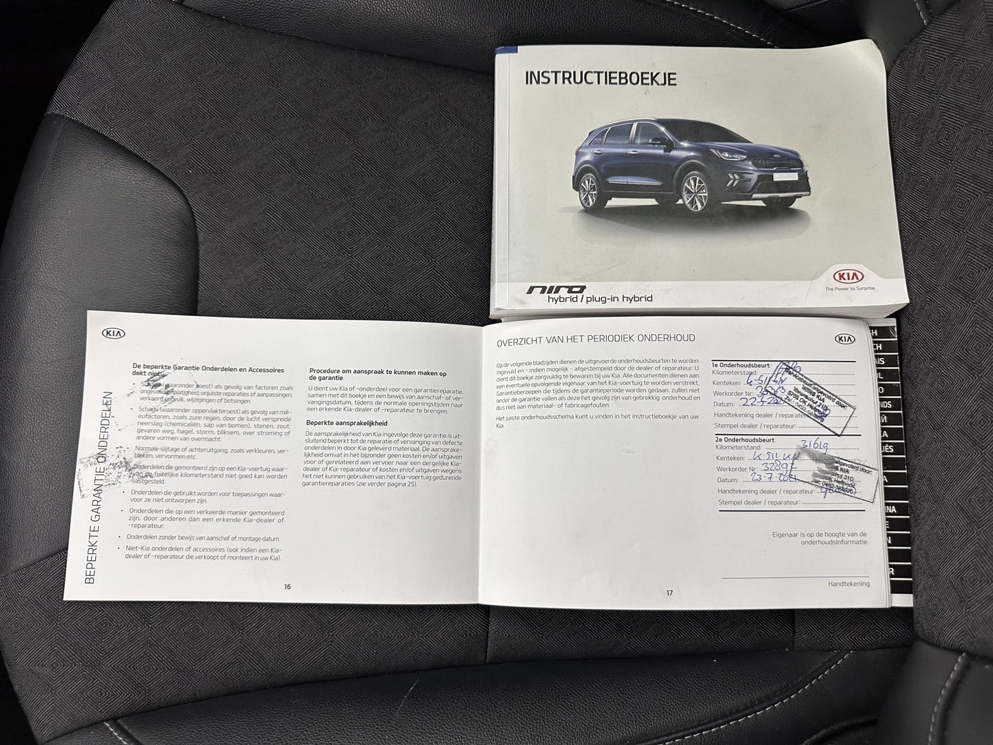 Kia Niro 1.6 GDi Hybrid DynamicLine (INCL.BTW) *ADAPTIVE-CRUISE | 1/2LEATHER | NAVI-FULLMAP | COMFORT-SEATS | CAMERA | DAB+ | KEYLESS | 16''ALU | ECC | PDC*