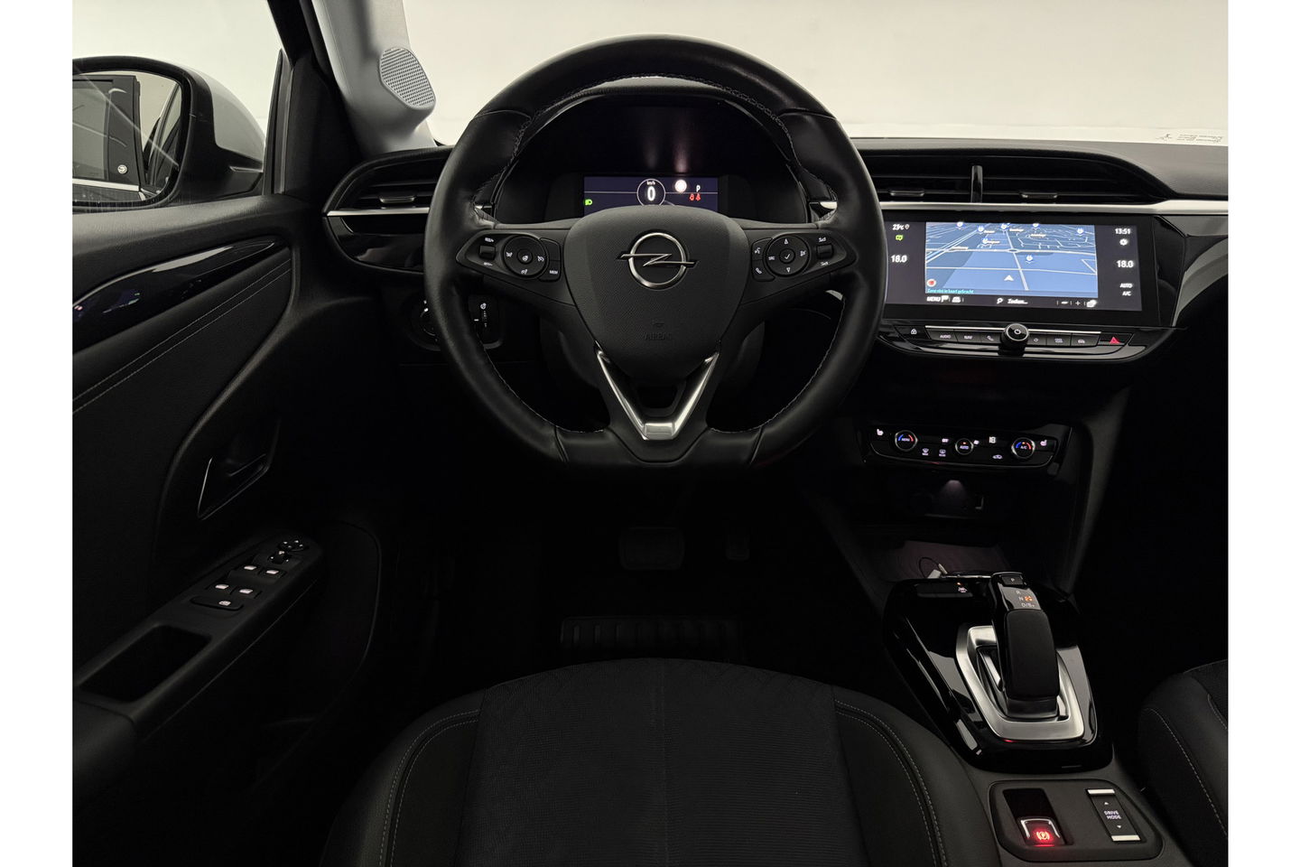 Opel CORSA-E Elegance 50 kWh 136PK 360 Camera Carplay Cruise Clima LED Virtual Navi PDC 17"LMV