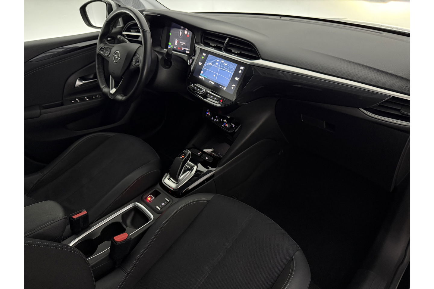 Opel CORSA-E Elegance 50 kWh 136PK 360 Camera Carplay Cruise Clima LED Virtual Navi PDC 17"LMV