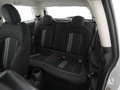 MINI Mini Electric Basic 33 kWh [ 3-Fase ] (INCL.BTW) *FULL-LED | SPORT-SEATS | NAVI-FULLMAP | DIGI-COCKPIT | DAB+ | ECC | PDC | CRUISE | 16''ALU*