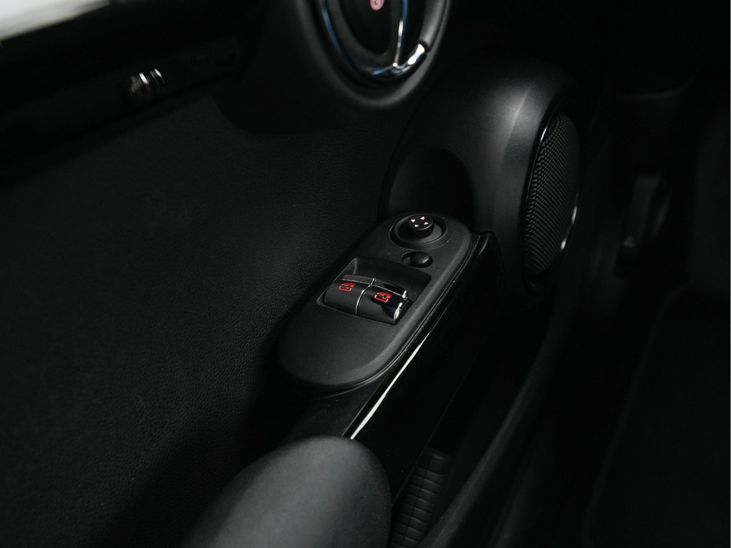 MINI Mini Electric Basic 33 kWh [ 3-Fase ] (INCL.BTW) *FULL-LED | SPORT-SEATS | NAVI-FULLMAP | DIGI-COCKPIT | DAB+ | ECC | PDC | CRUISE | 16''ALU*