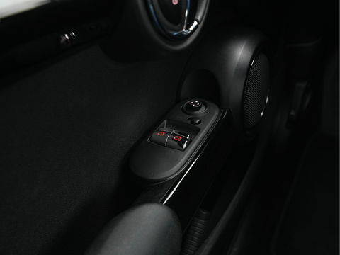 MINI Mini Electric Basic 33 kWh [ 3-Fase ] (INCL.BTW) *FULL-LED | SPORT-SEATS | NAVI-FULLMAP | DIGI-COCKPIT | DAB+ | ECC | PDC | CRUISE | 16''ALU*