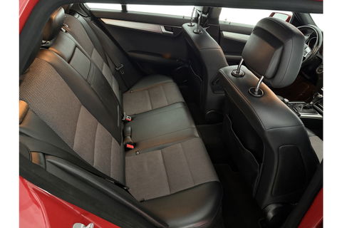 Mercedes-Benz C-Klasse 180 Business Class Avantgarde AMG 157PK Pano Trekhaak Clima Cruise Navi PDC 17''LMV