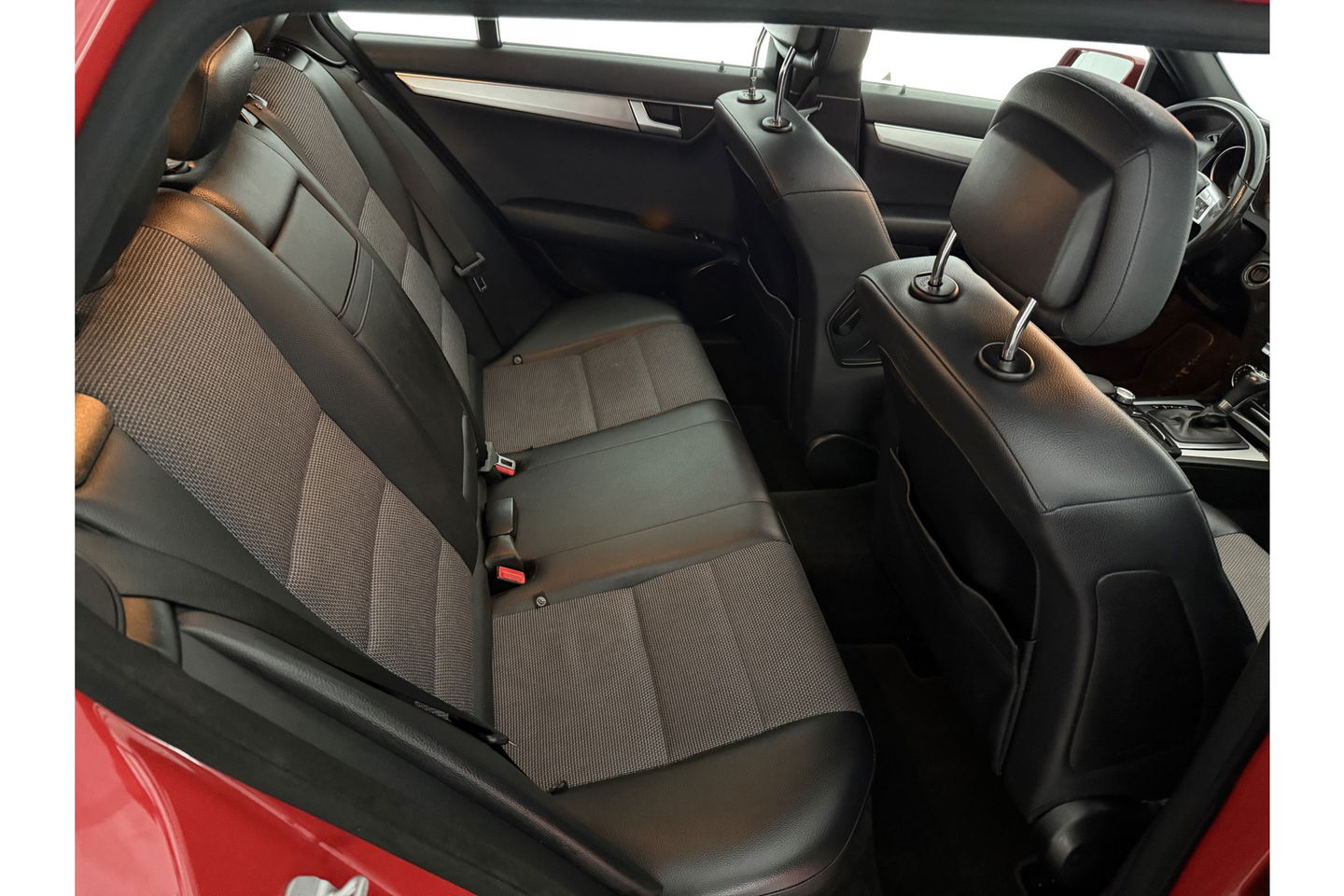 Mercedes-Benz C-Klasse 180 Business Class Avantgarde AMG 157PK Pano Trekhaak Clima Cruise Navi PDC 17''LMV