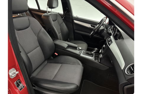 Mercedes-Benz C-Klasse 180 Business Class Avantgarde AMG 157PK Pano Trekhaak Clima Cruise Navi PDC 17''LMV