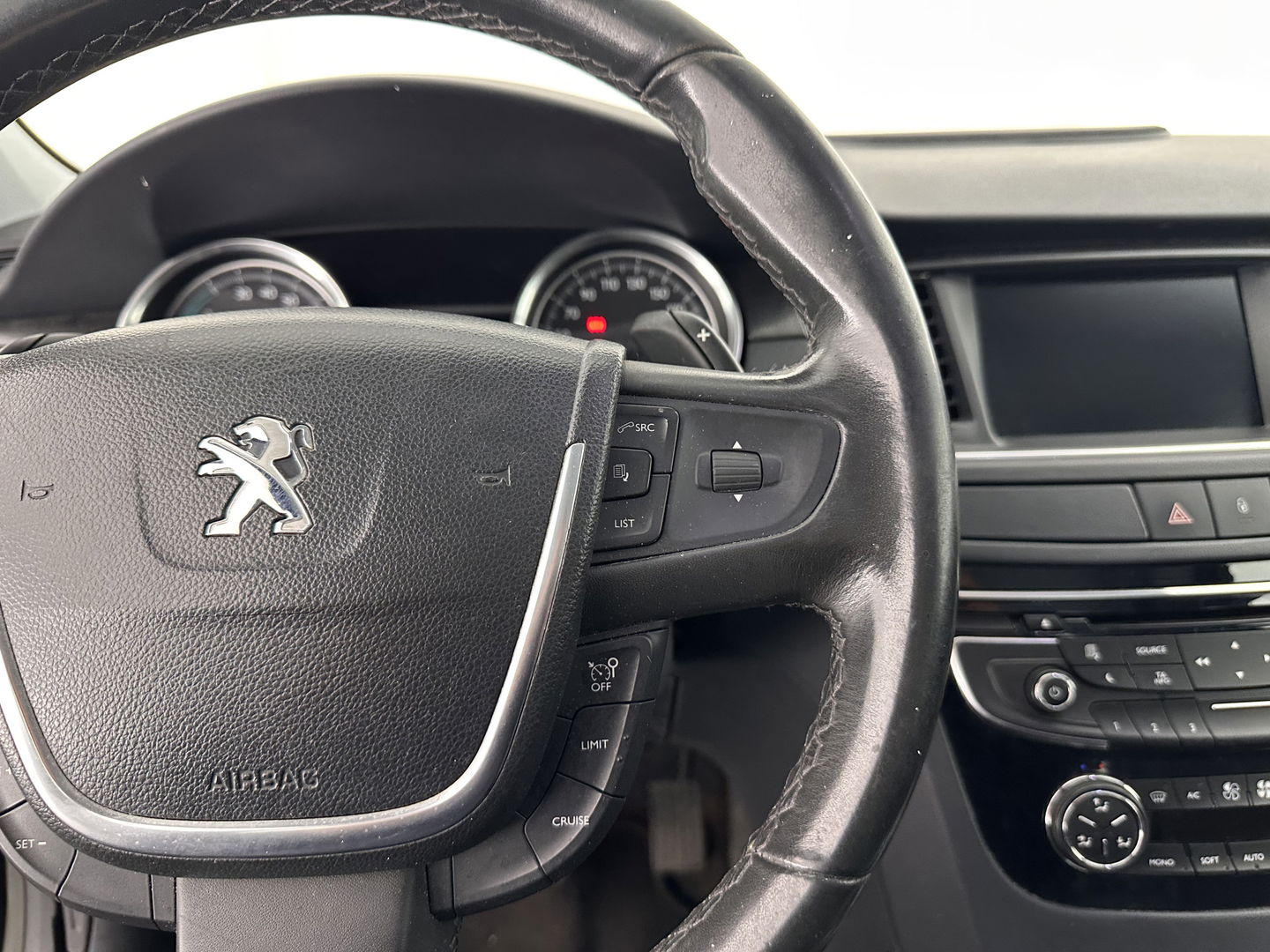Peugeot 508 2.0 HDi Blue Lease Premium Hybrid4 Aut. *HEAD-UP | 1/2LEATHER | XENON | COMFORT-SEATS | KEYLESS | NAVI-FULLMAP | ECC | PDC | CRUISE | 17''ALU*