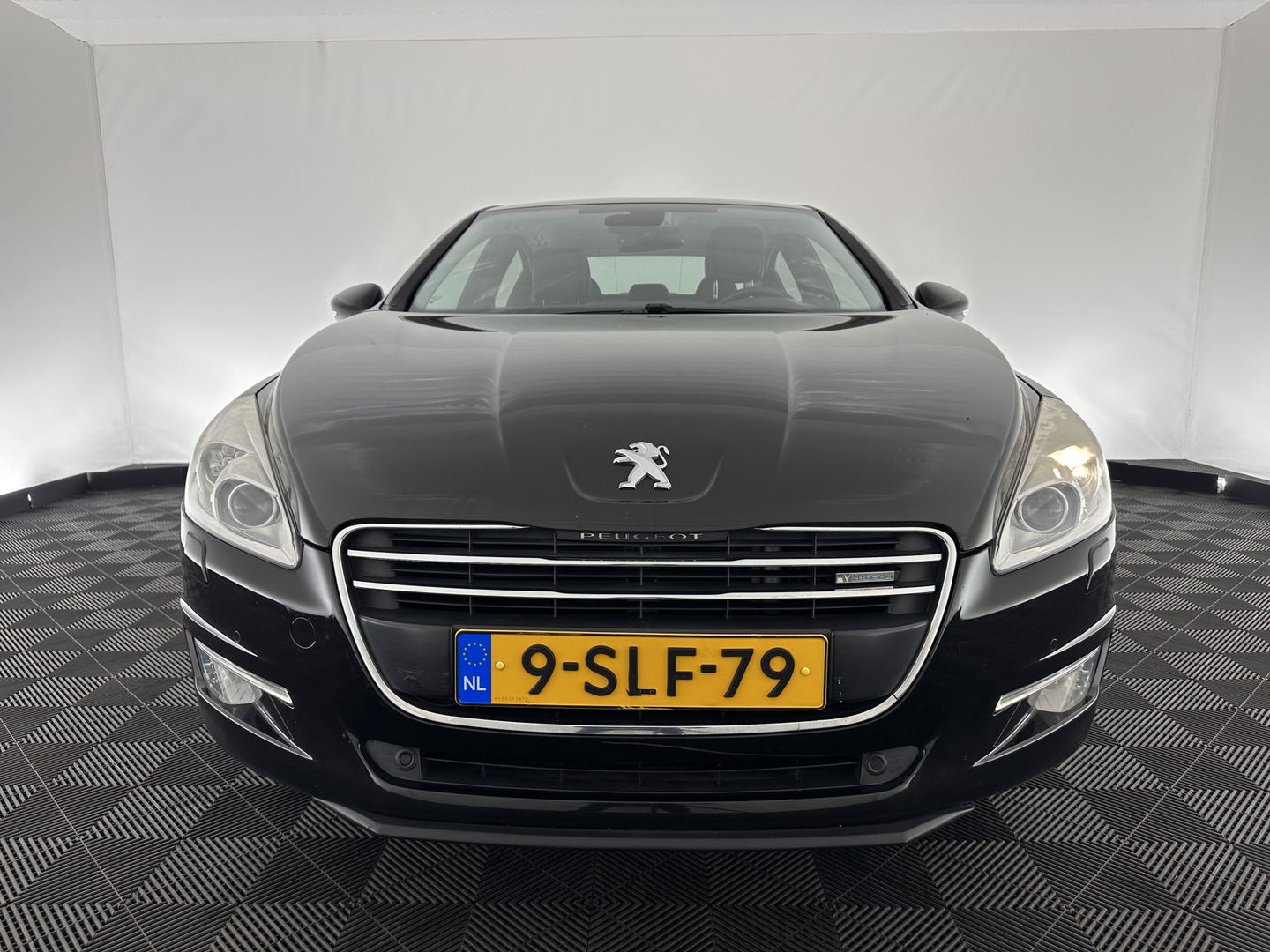 Peugeot 508 2.0 HDi Blue Lease Premium Hybrid4 Aut. *HEAD-UP | 1/2LEATHER | XENON | COMFORT-SEATS | KEYLESS | NAVI-FULLMAP | ECC | PDC | CRUISE | 17''ALU*