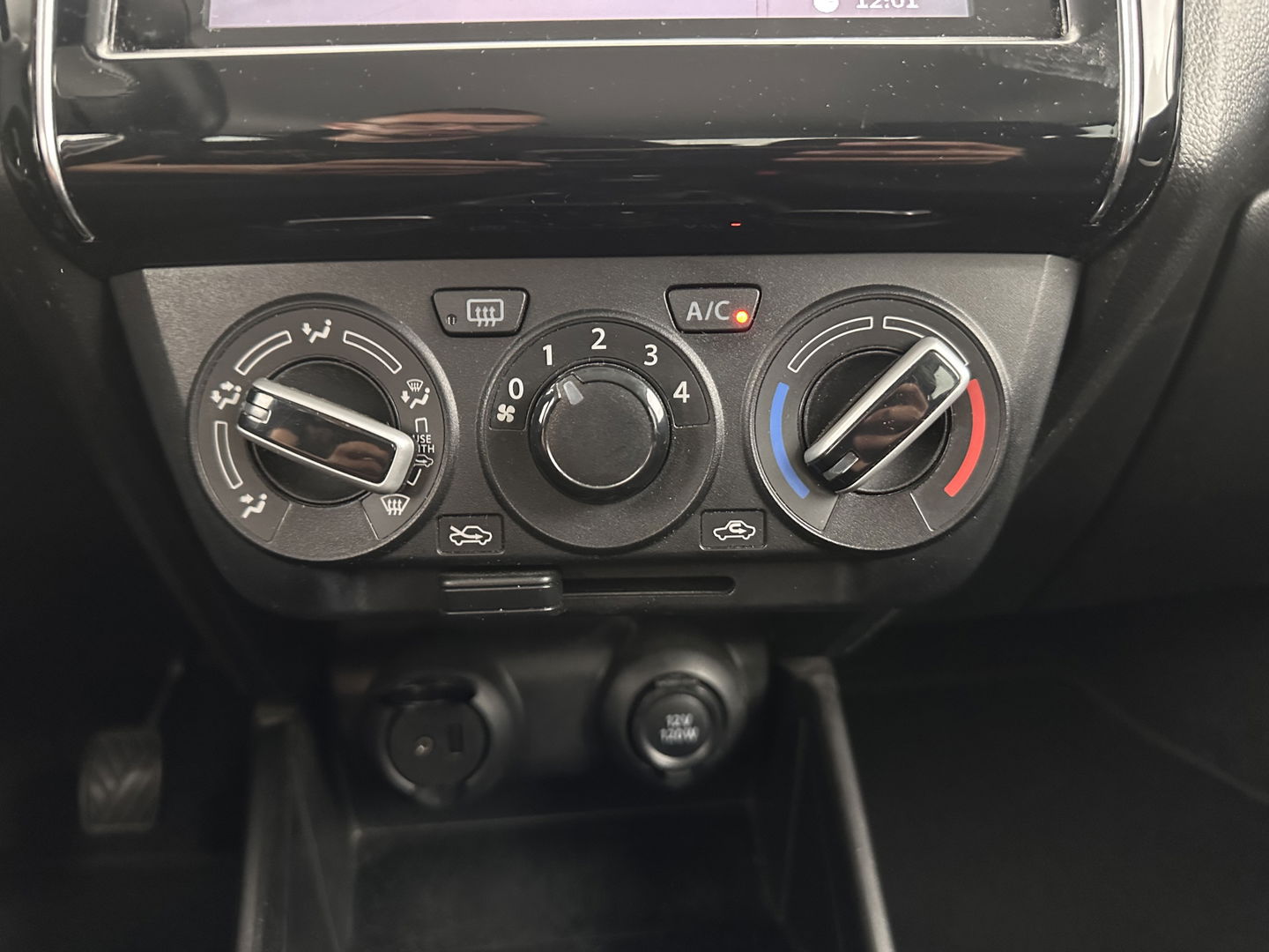 Suzuki Swift 1.2 Comfort *NAVI-FULLMAP | CAMERA | COMFORT/HEATED-SEATS | AIRCO | CRUISE | 16''ALU*