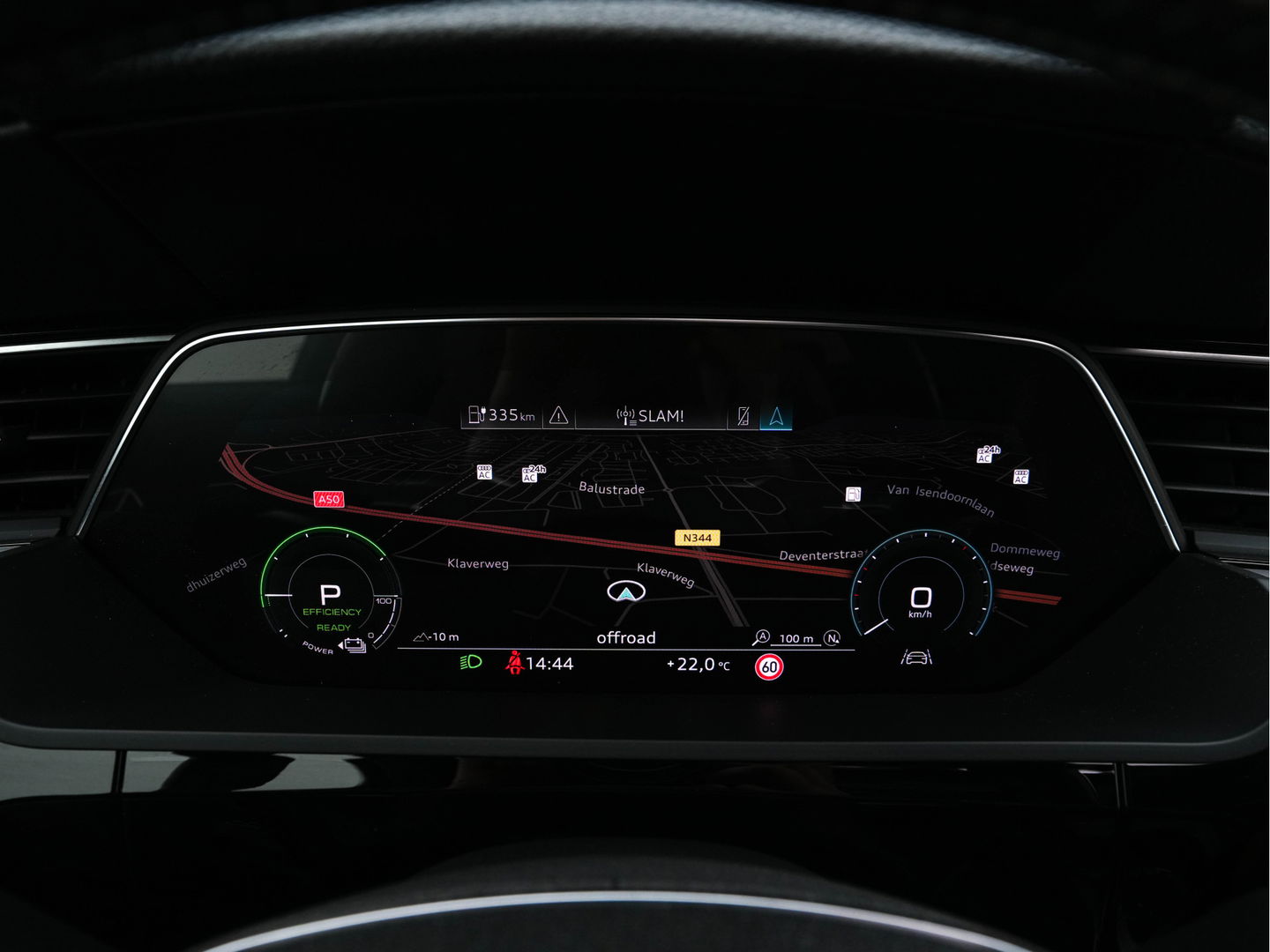 Audi e-tron 55 quattro advanced 95 kWh [ 3-Fase ] (INCL.BTW) (INCL.BTW) *PANO | FULL-LEATHER | FULL-LED | BANG&OLUFSEN | ADAPTIVE-CRUISE | MEMORY-PACK | BLIND-SPOT | TOP-VIEW | KEYLESS | SPORT/HEATED-SEATS | ECC | PDC | TOWBAR | 21''ALU*