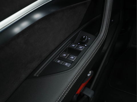 Audi e-tron 55 quattro advanced 95 kWh [ 3-Fase ] (INCL.BTW) (INCL.BTW) *PANO | FULL-LEATHER | FULL-LED | BANG&OLUFSEN | ADAPTIVE-CRUISE | MEMORY-PACK | BLIND-SPOT | TOP-VIEW | KEYLESS | SPORT/HEATED-SEATS | ECC | PDC | TOWBAR | 21''ALU*