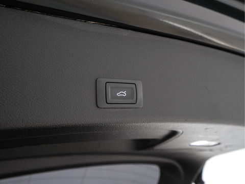 Audi e-tron 55 quattro advanced 95 kWh [ 3-Fase ] (INCL.BTW) (INCL.BTW) *PANO | FULL-LEATHER | FULL-LED | BANG&OLUFSEN | ADAPTIVE-CRUISE | MEMORY-PACK | BLIND-SPOT | TOP-VIEW | KEYLESS | SPORT/HEATED-SEATS | ECC | PDC | TOWBAR | 21''ALU*