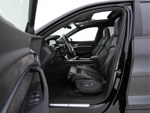 Audi e-tron 55 quattro advanced 95 kWh [ 3-Fase ] (INCL.BTW) (INCL.BTW) *PANO | FULL-LEATHER | FULL-LED | BANG&OLUFSEN | ADAPTIVE-CRUISE | MEMORY-PACK | BLIND-SPOT | TOP-VIEW | KEYLESS | SPORT/HEATED-SEATS | ECC | PDC | TOWBAR | 21''ALU*