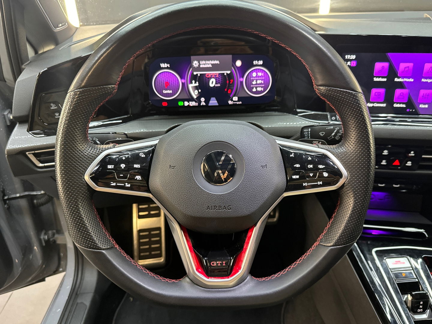 Volkswagen Golf 2.0 TSI GTI Clubsport Pano|H/K|Sfeer|IQ|Keyless
