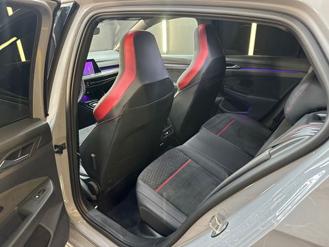 Volkswagen Golf 2.0 TSI GTI Clubsport Pano|H/K|Sfeer|IQ|Keyless