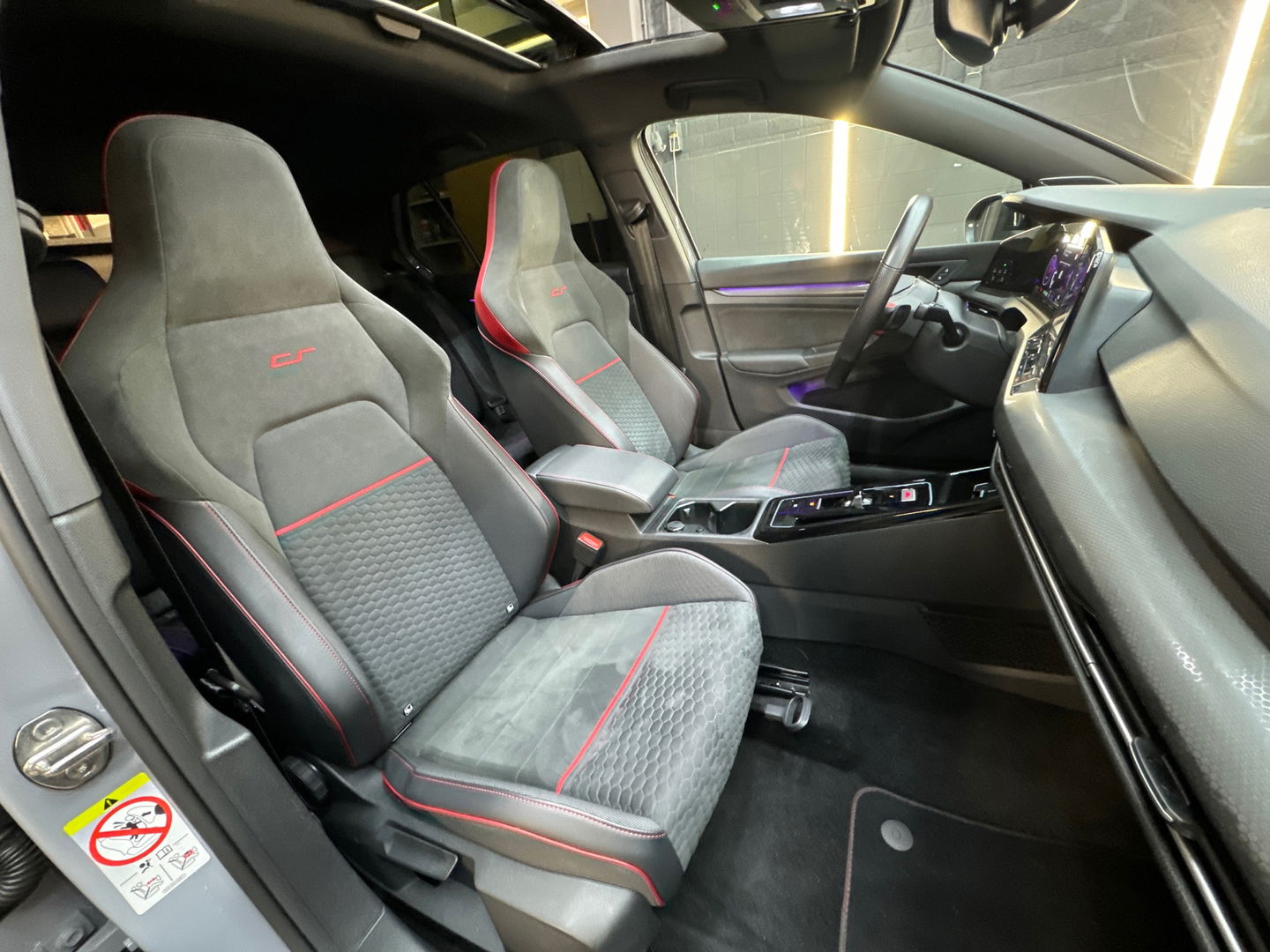 Volkswagen Golf 2.0 TSI GTI Clubsport Pano|H/K|Sfeer|IQ|Keyless