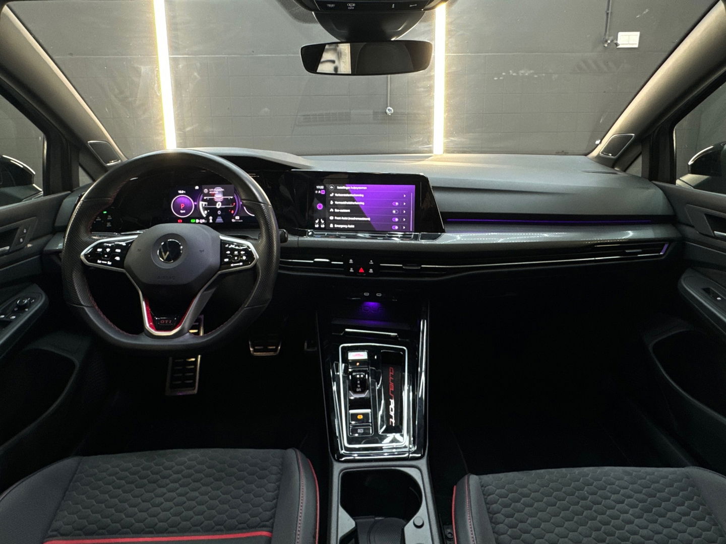 Volkswagen Golf 2.0 TSI GTI Clubsport Pano|H/K|Sfeer|IQ|Keyless