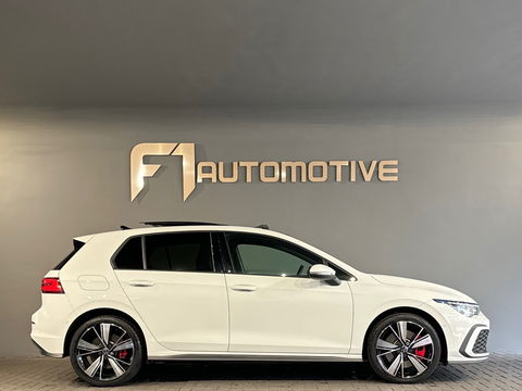 Volkswagen Golf 1.4 eHybrid GTE Pano|Camera|HuD|IQ|Trekhaak