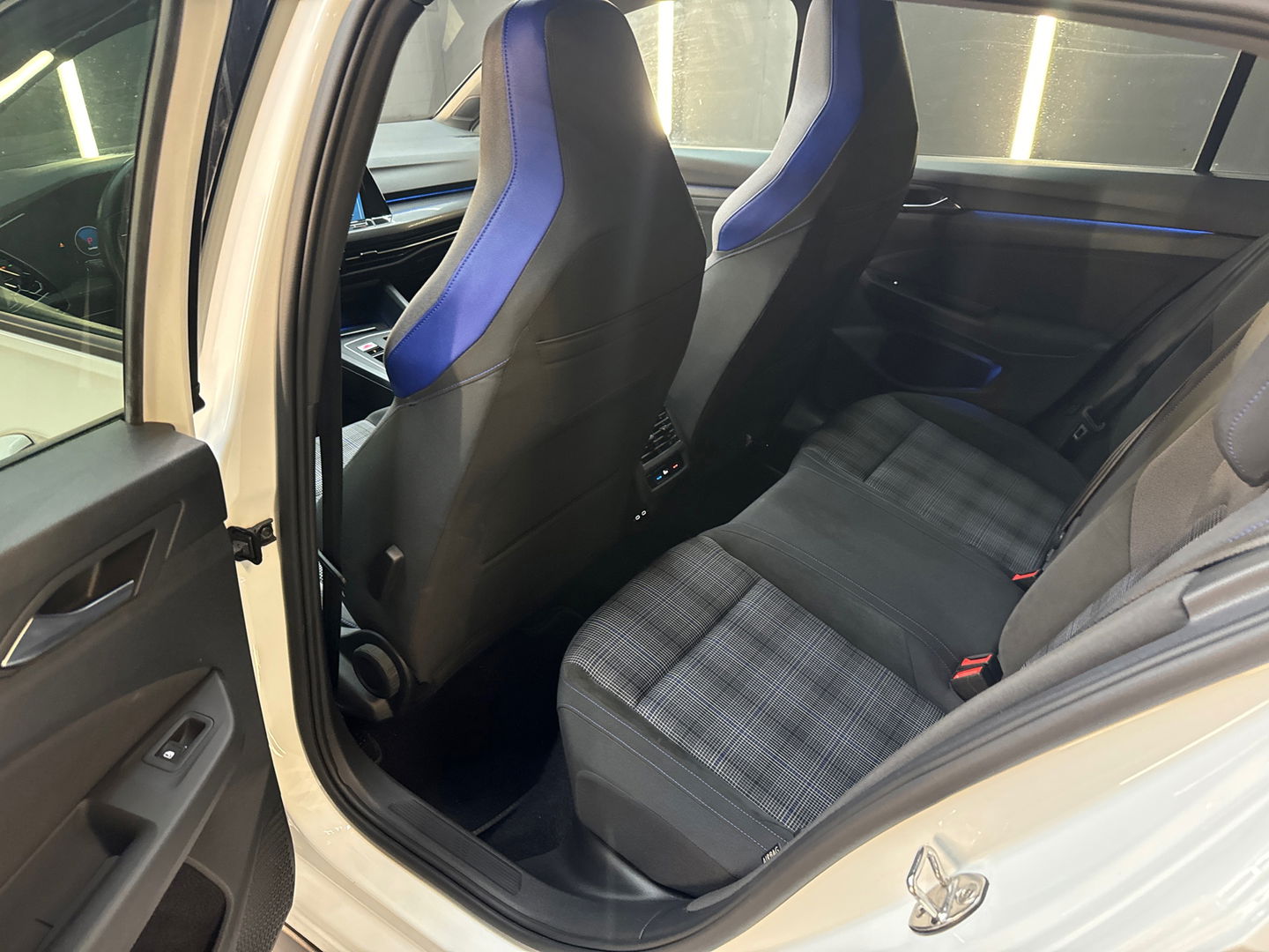 Volkswagen Golf 1.4 eHybrid GTE Pano|Camera|HuD|IQ|Trekhaak