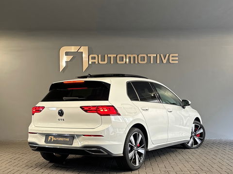 Volkswagen Golf 1.4 eHybrid GTE Pano|Camera|HuD|IQ|Trekhaak