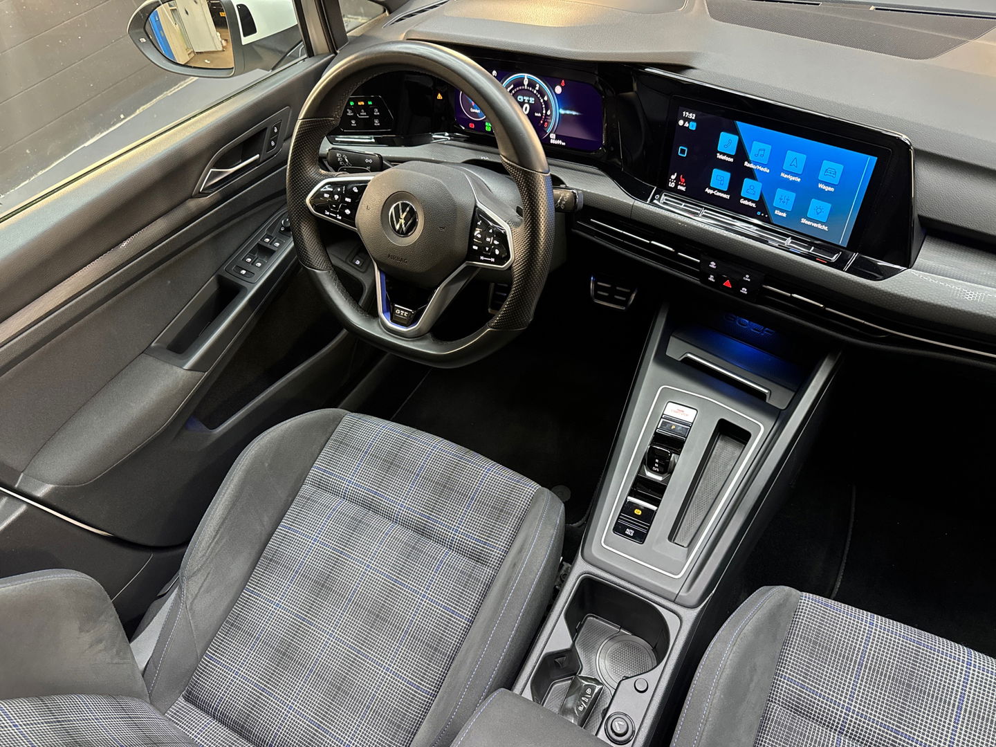 Volkswagen Golf 1.4 eHybrid GTE Pano|Camera|HuD|IQ|Trekhaak